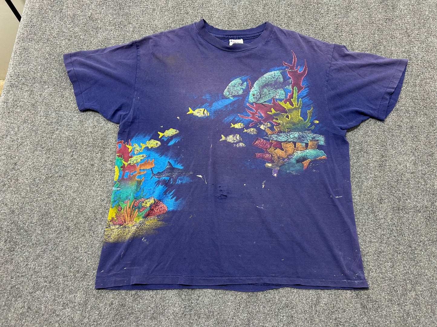 Aquarium Fish Wrap Around Tee - Navy Size XL