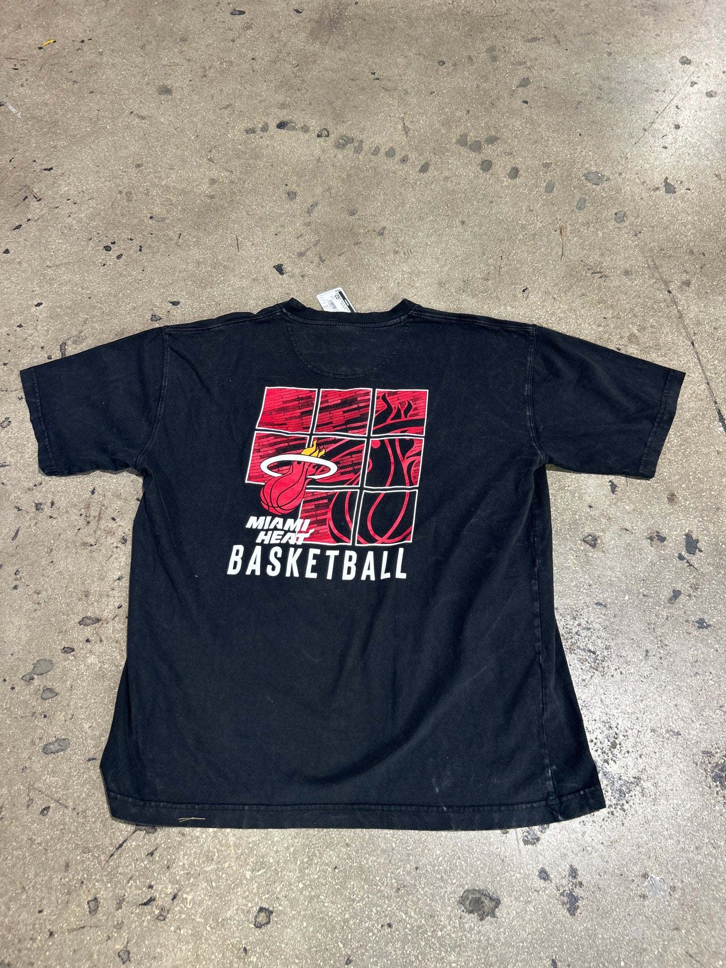Miami Heat Basketball Tee - Black Size XL