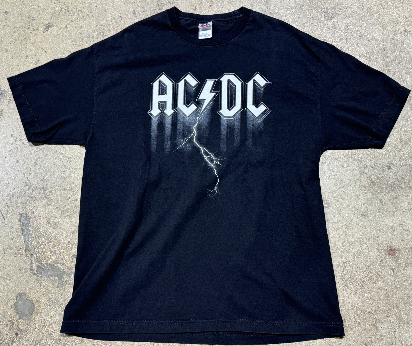 2004 AC/DC Lightning Tee - Black Size XL