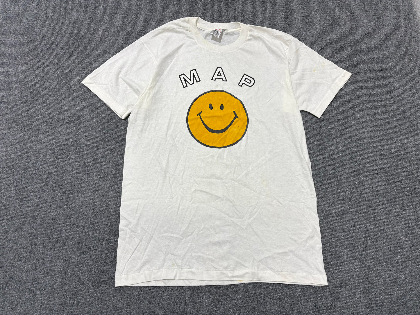 80s MAP Smiley Face Tee - White Size Medium