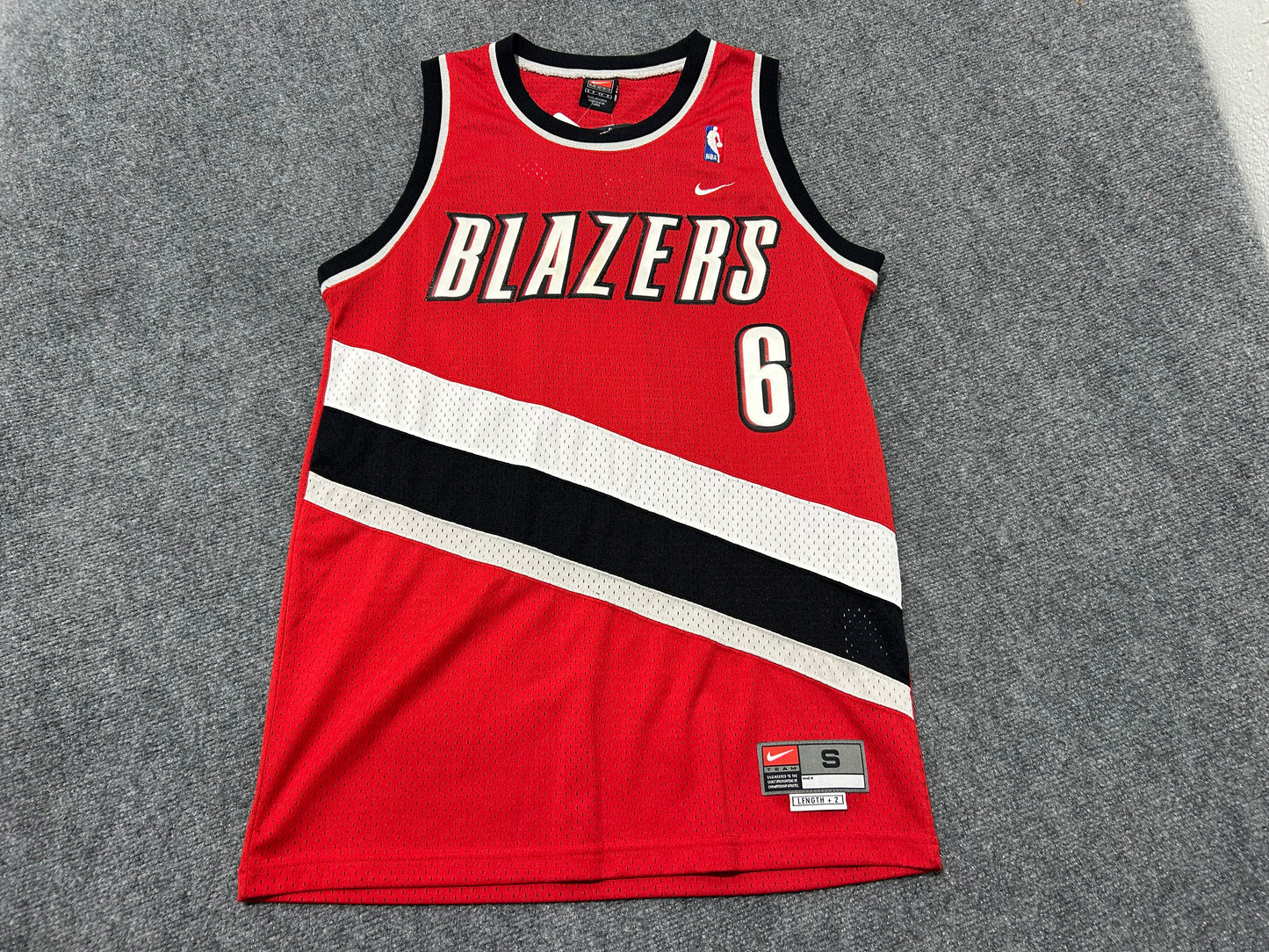 Portland Trailblazers Wells #6 Basketball Jersey - Rede Size Small
