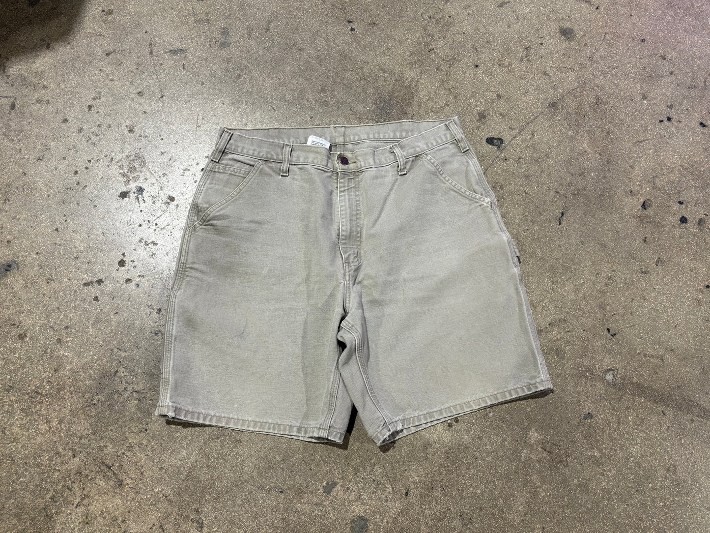 Carhartt Work Shorts - Khaki Size 36