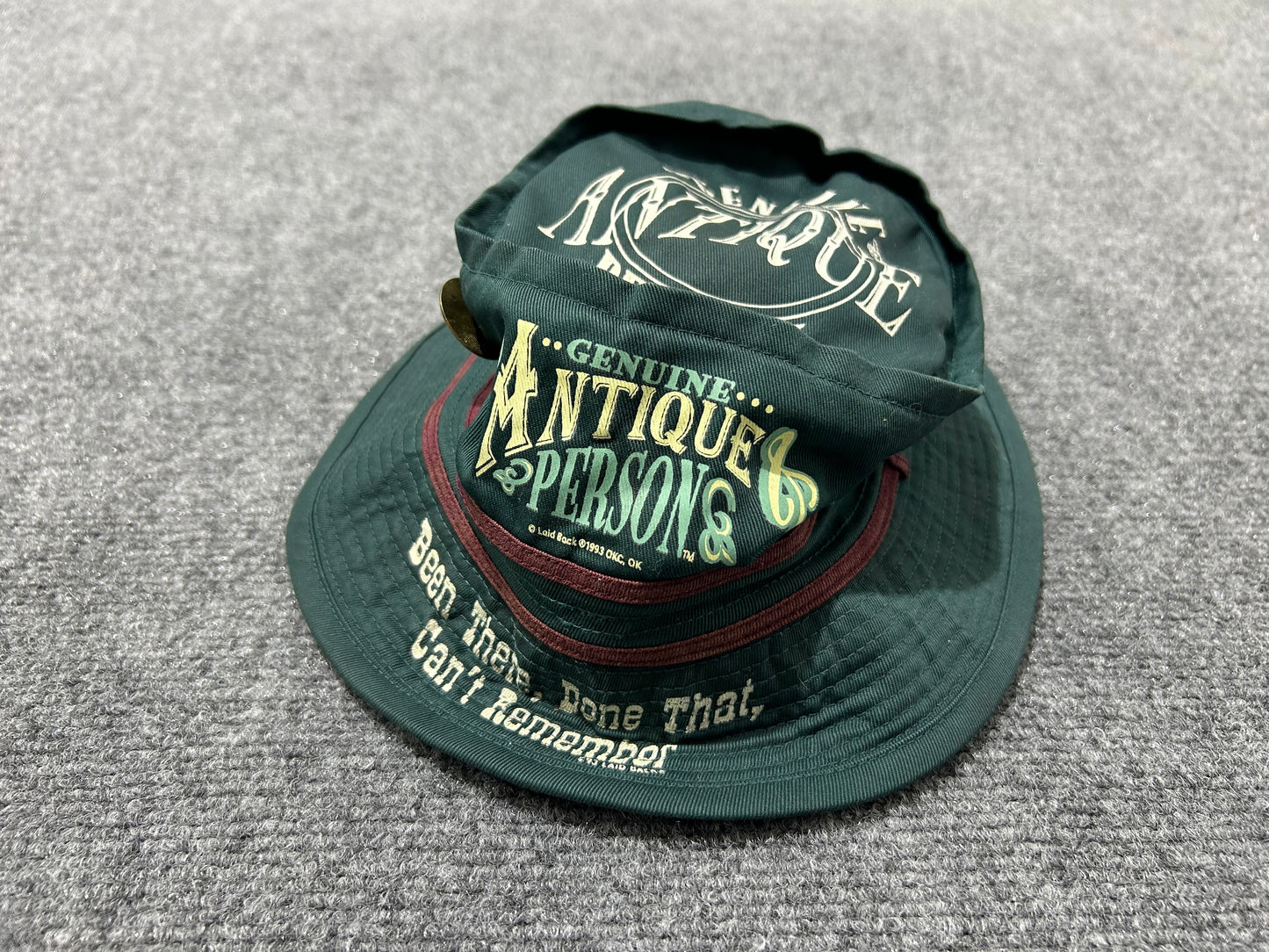 1993 Antique Person Bucket Hat With 4 Pins - Green