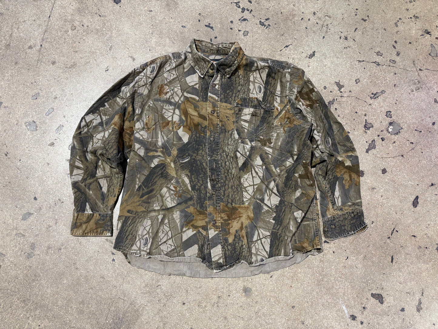 Outfitters Ridge Real Tree Camo Long Sleeve Button Up - Green Size XL