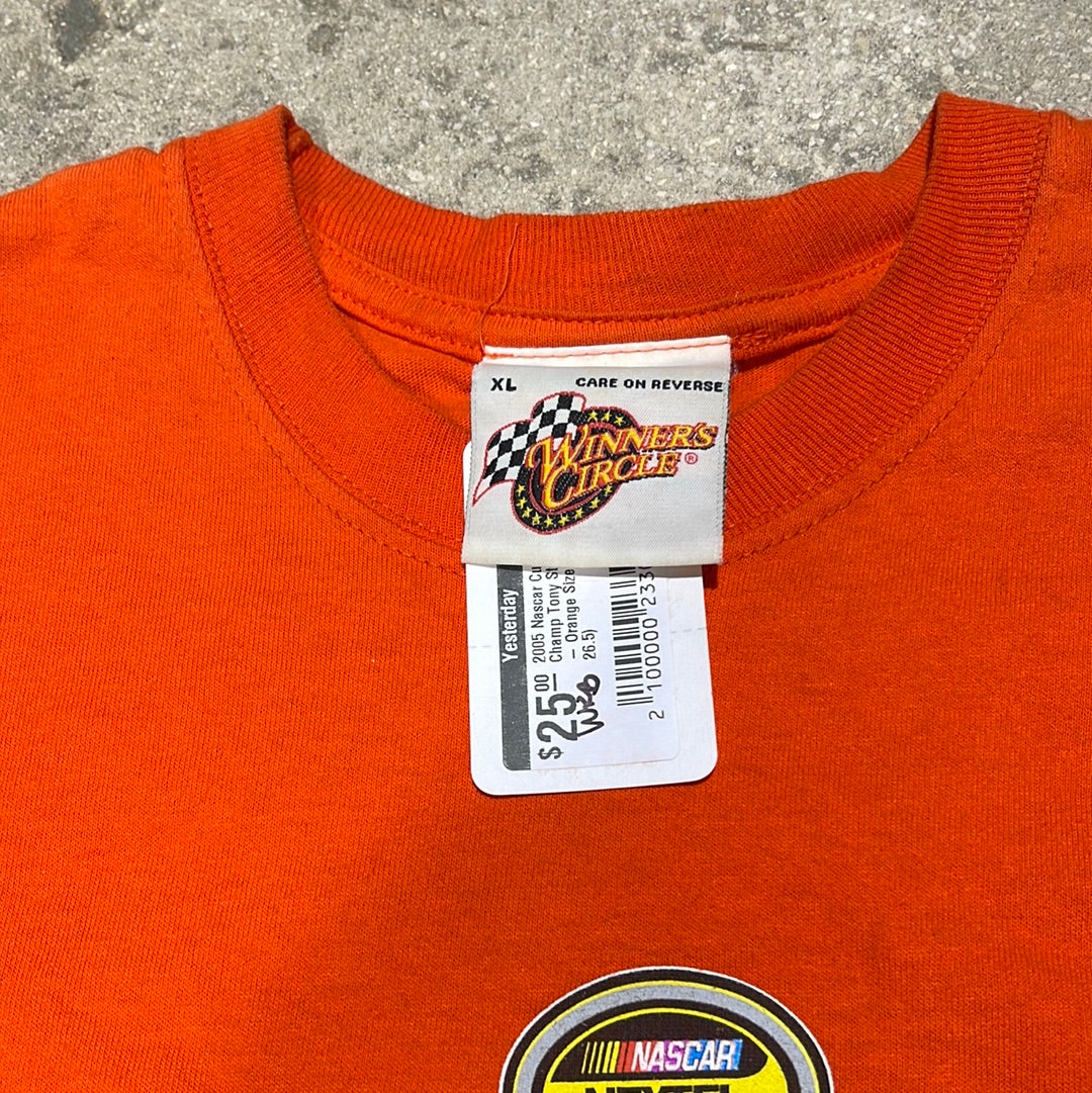 2005 Nascar Cup Series Champ Tony Stewart Tee - Orange Size XL (22 x 26.5)