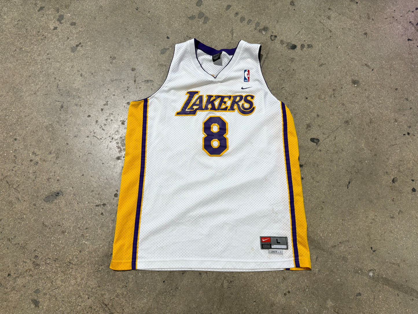 Nike Los Angeles Lakers #8 Kobe Jersey - White Size Large
