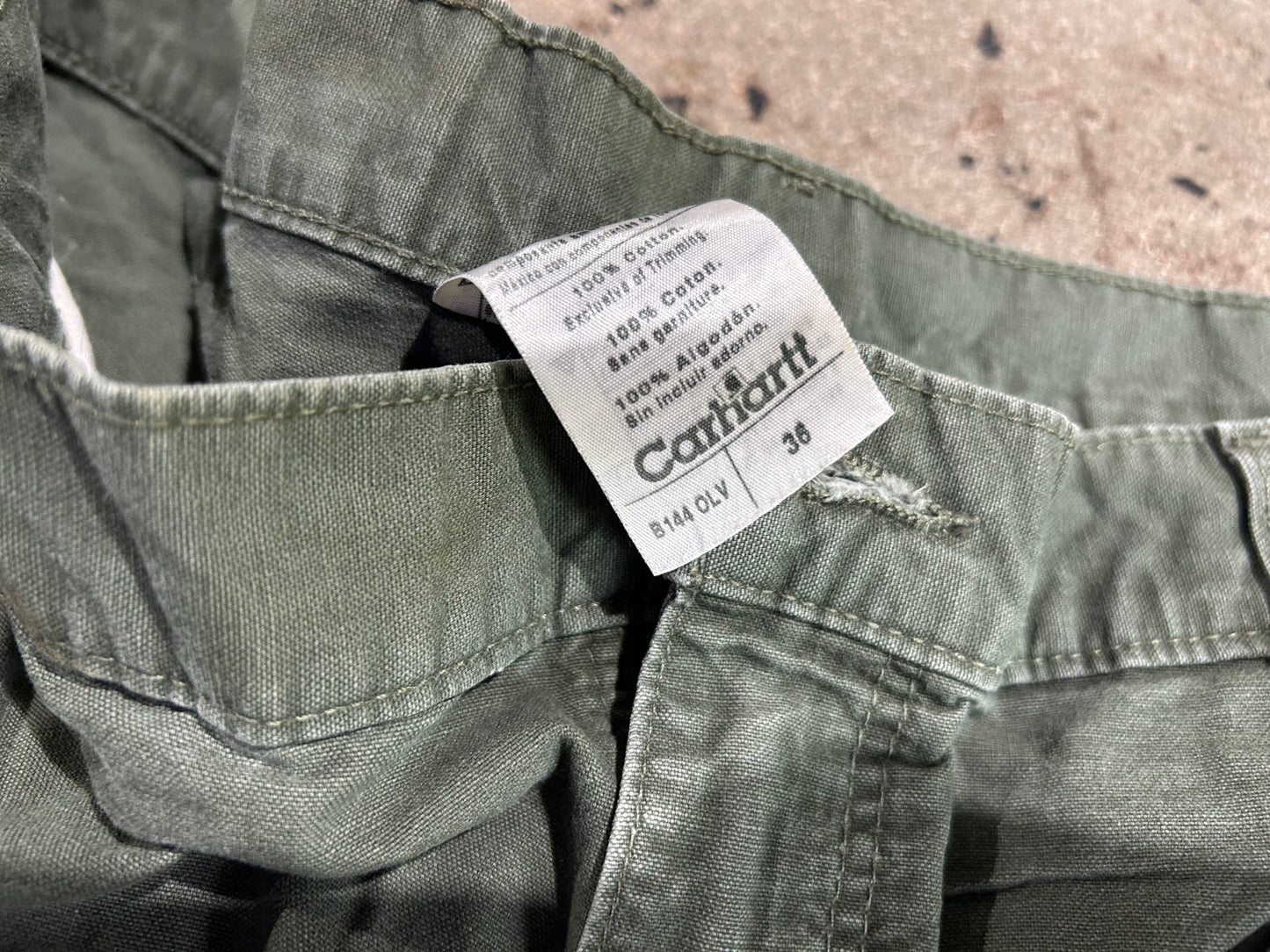 Carhartt Shorts - Olive size 36