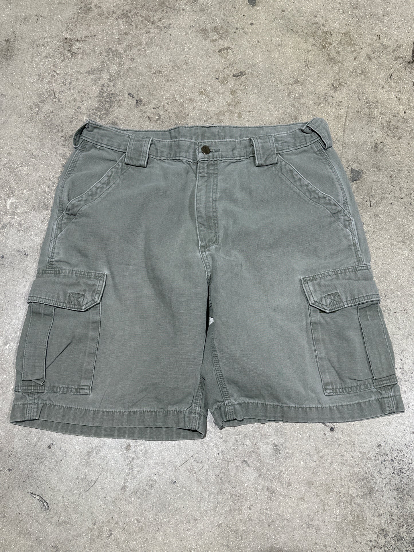 Carhartt Cargo Shorts - Light Olive Size 36