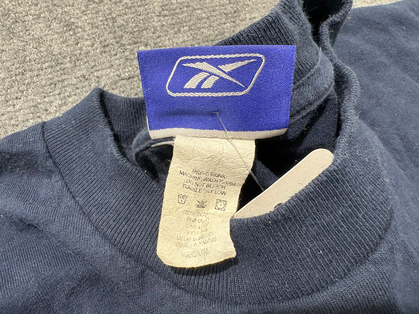 Reebok International Sport Tee - Navy Size Medium