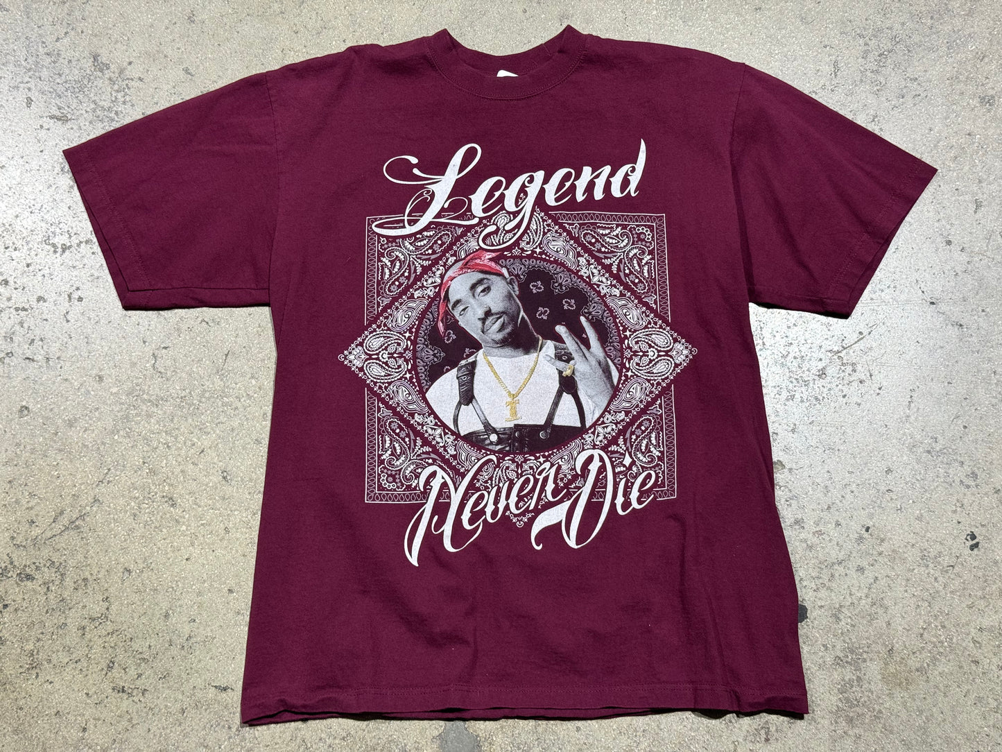 Tupac Legends Never Die Tee - Burgundy Size XL