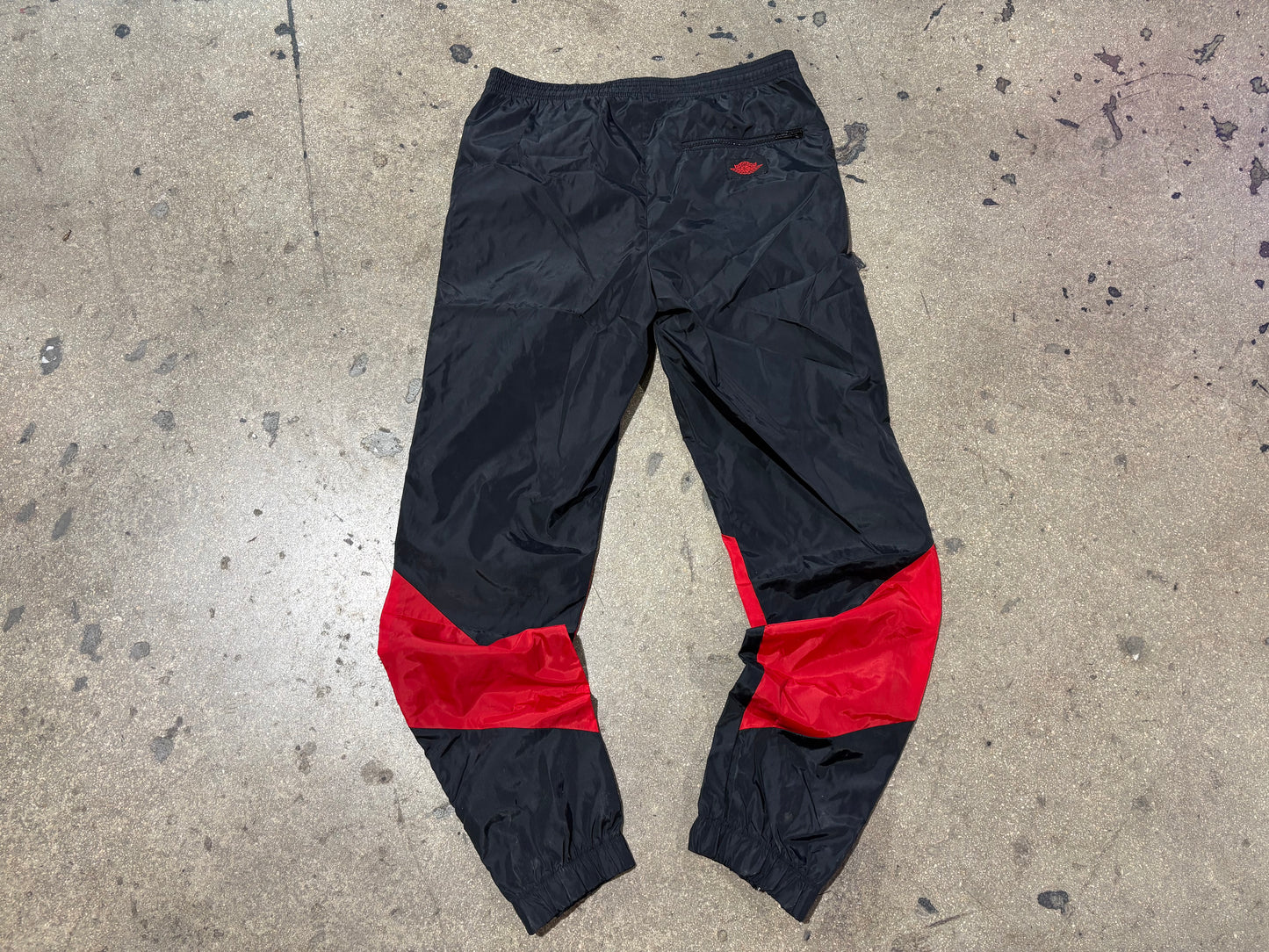 80's Nike Air Jordan 1 Windbreaker Pants - Black/Red Size Small