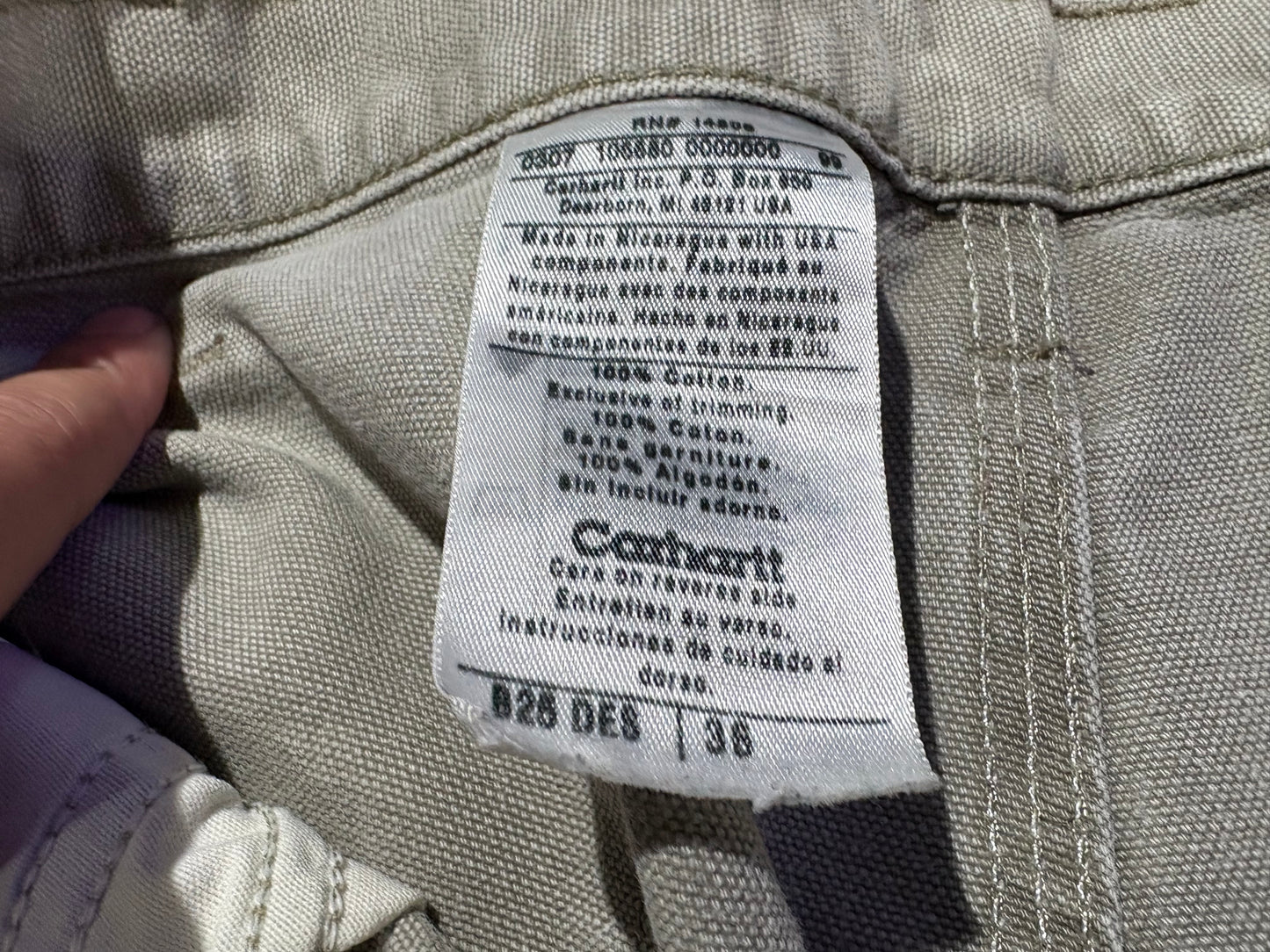 Carhartt Work Shorts - Khaki Size 36