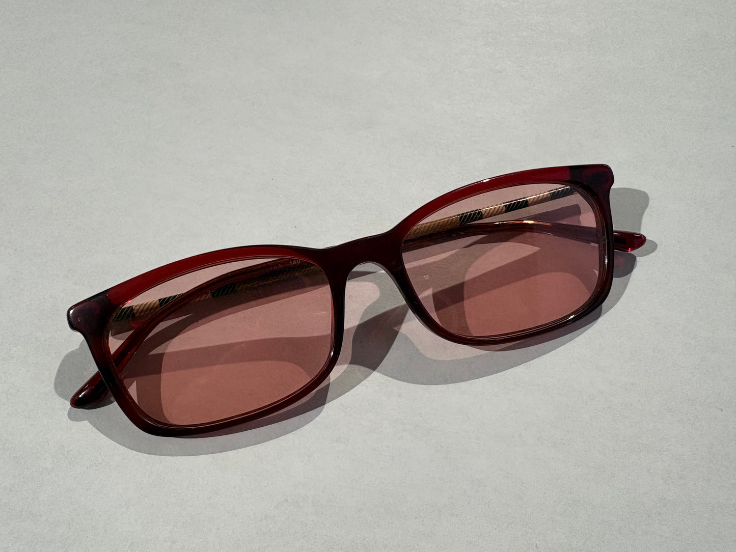 Burberry Thin Framed Glasses - Red/ Beige