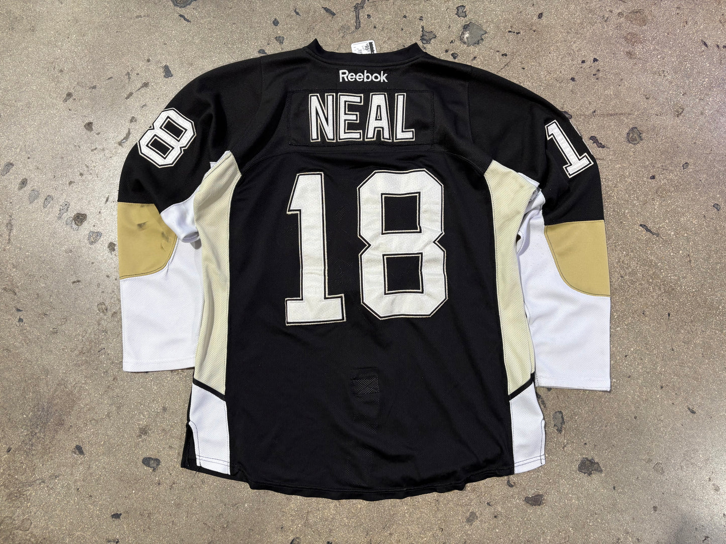 Reebok Pittsburgh Penguins Neal #18 Authentic Jersey Size 52