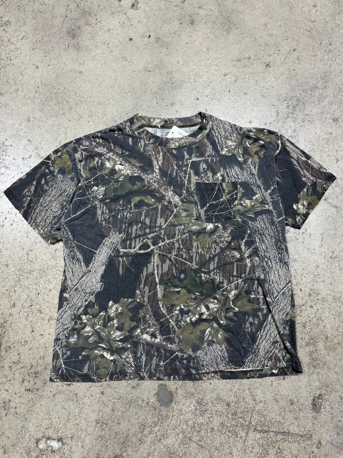 80s Real Tree Camo Pocket Tee Size XL