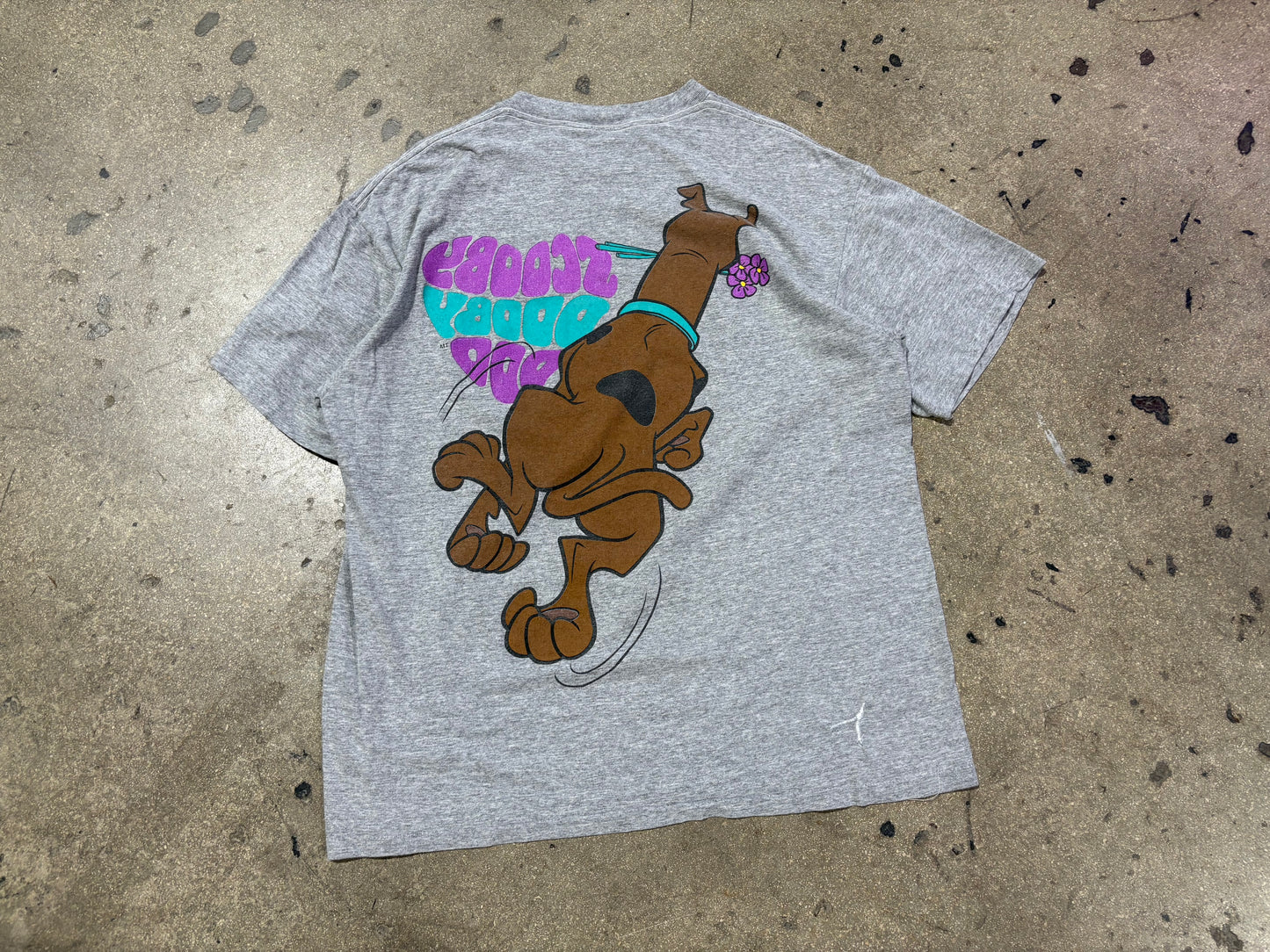 Scooby Dooby Doo Flowers Tee - Grey Size XL