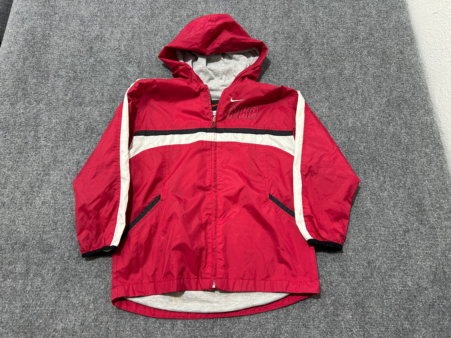 Nike Zip Up Hooded Windbreaker Jacket - Red Size Small