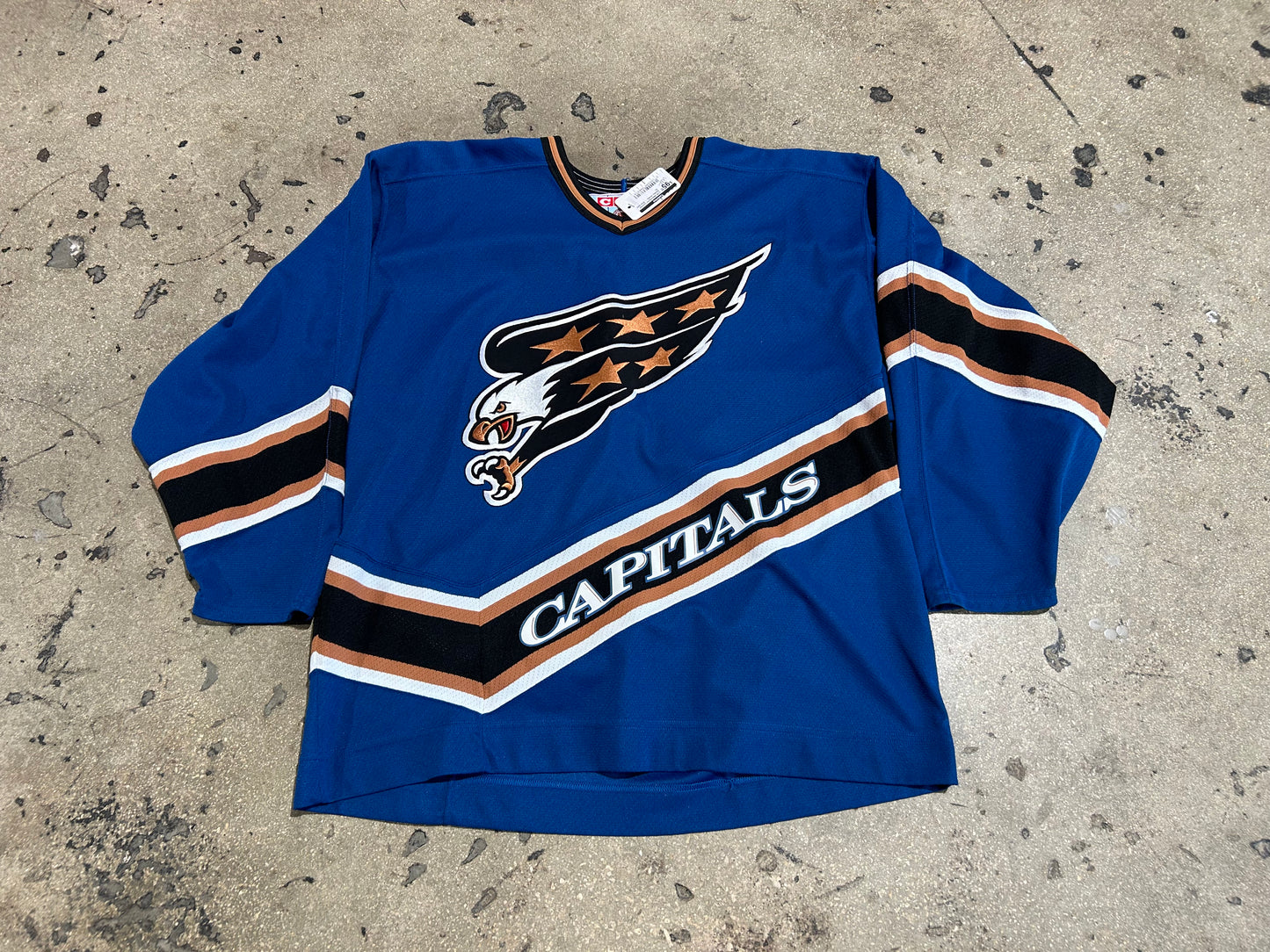 CCM Washington Capitals Hockey Jersey - Blue Size XL