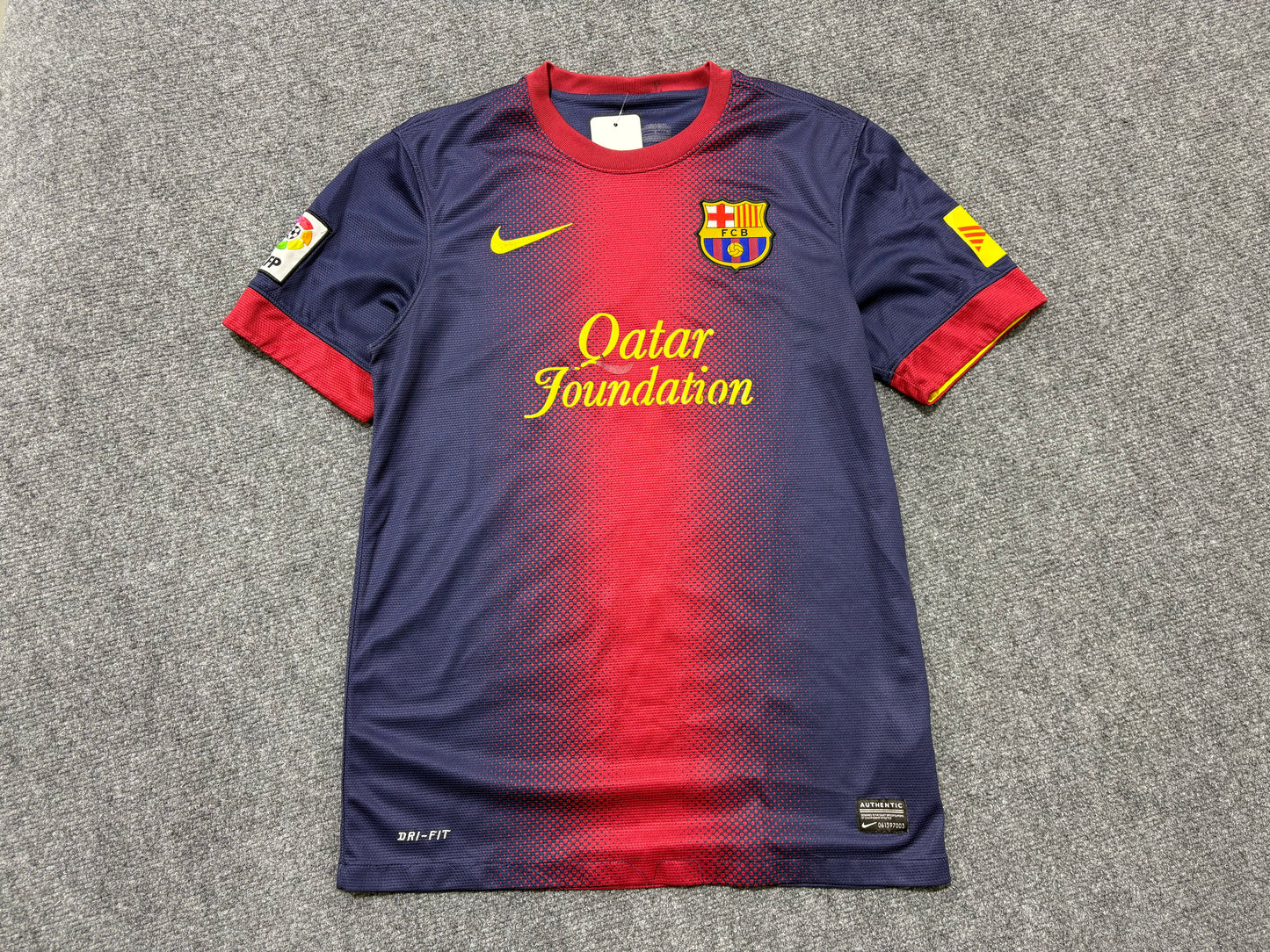 Nike Barcelona Soccer Jersey - Navy/Red Size Small