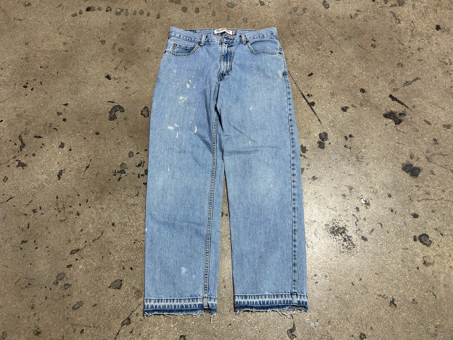 Unhemed Levis 550 Jeans - Blue Size 34x30