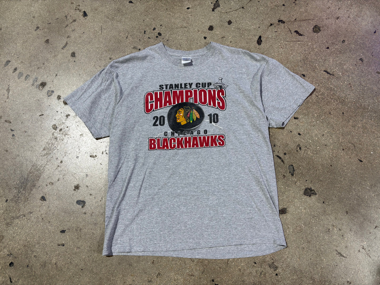 2010 Chicago Blackhawks Stanley Cup Champs Tee - Grey Size XL