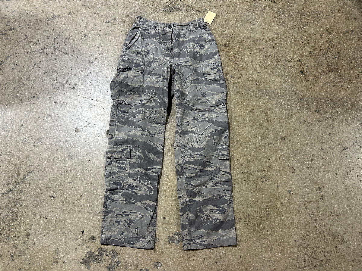 Army Digital Camo Cargo Pants - Gray size 29x33