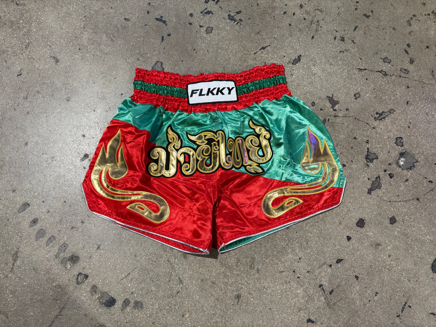 Muy Thai Boxing Shorts - Green / Red Size XL