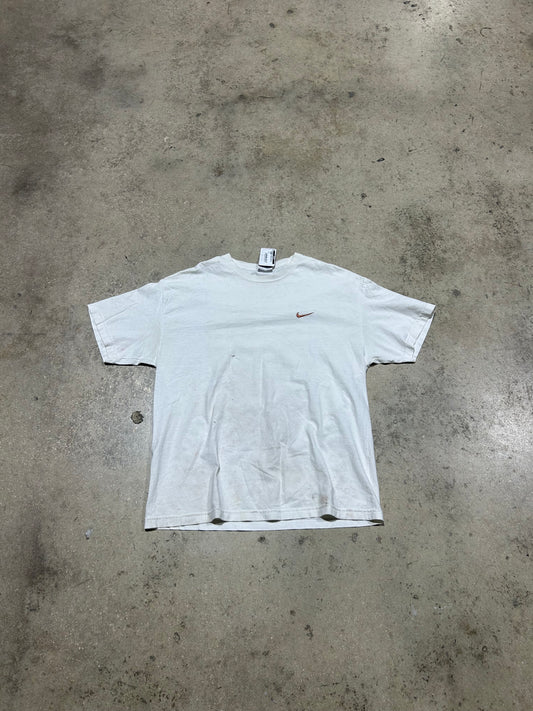 Nike Small Logo Tee - White/Copper Size XL