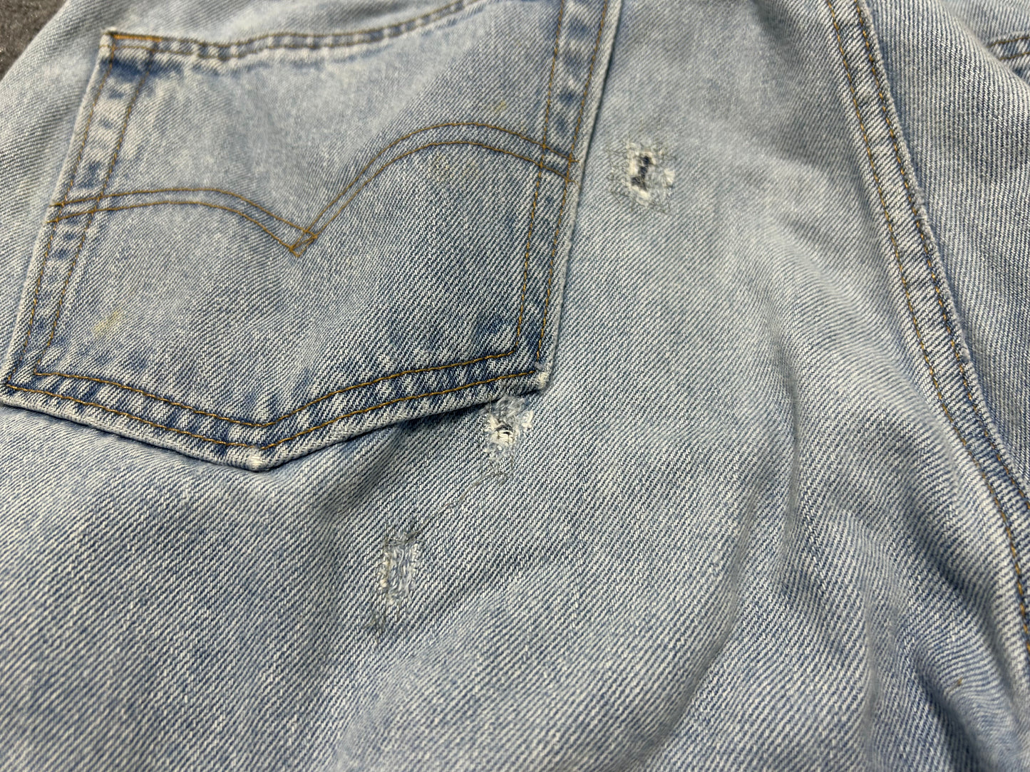 Levis 505 Repaired Denim - Blue Size 38x32(con)