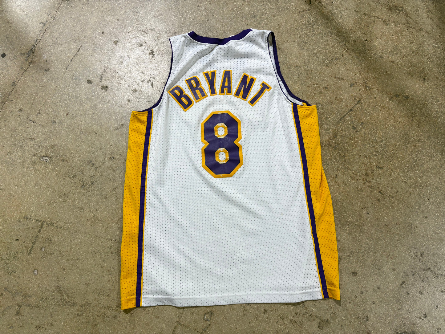 Nike Los Angeles Lakers #8 Kobe Jersey - White Size Large