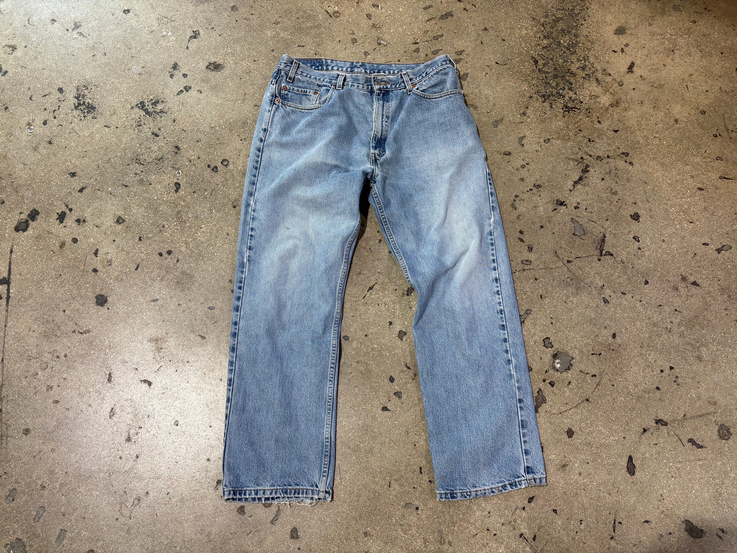 90s Levis 505 Denim Jeans - Light Wash Size 38 x 30