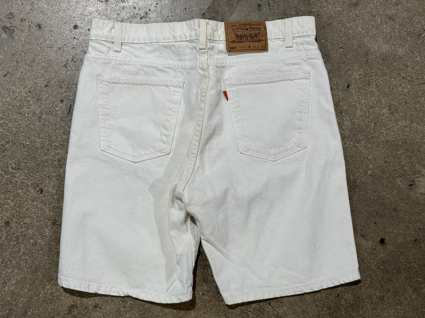 Levis Orange Tab Denim Shorts - White Size 36