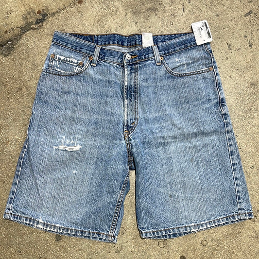 Distressed Levis 550 Denim Shorts - Blue Size 36