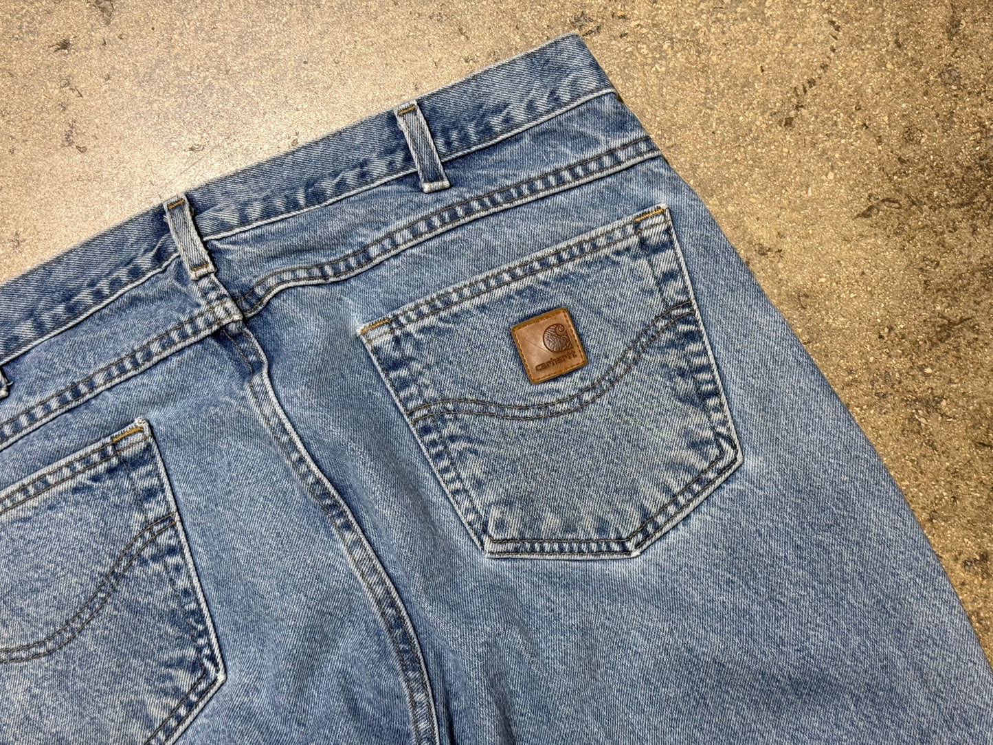 Carhartt Denim - Light Wash Size 38x32