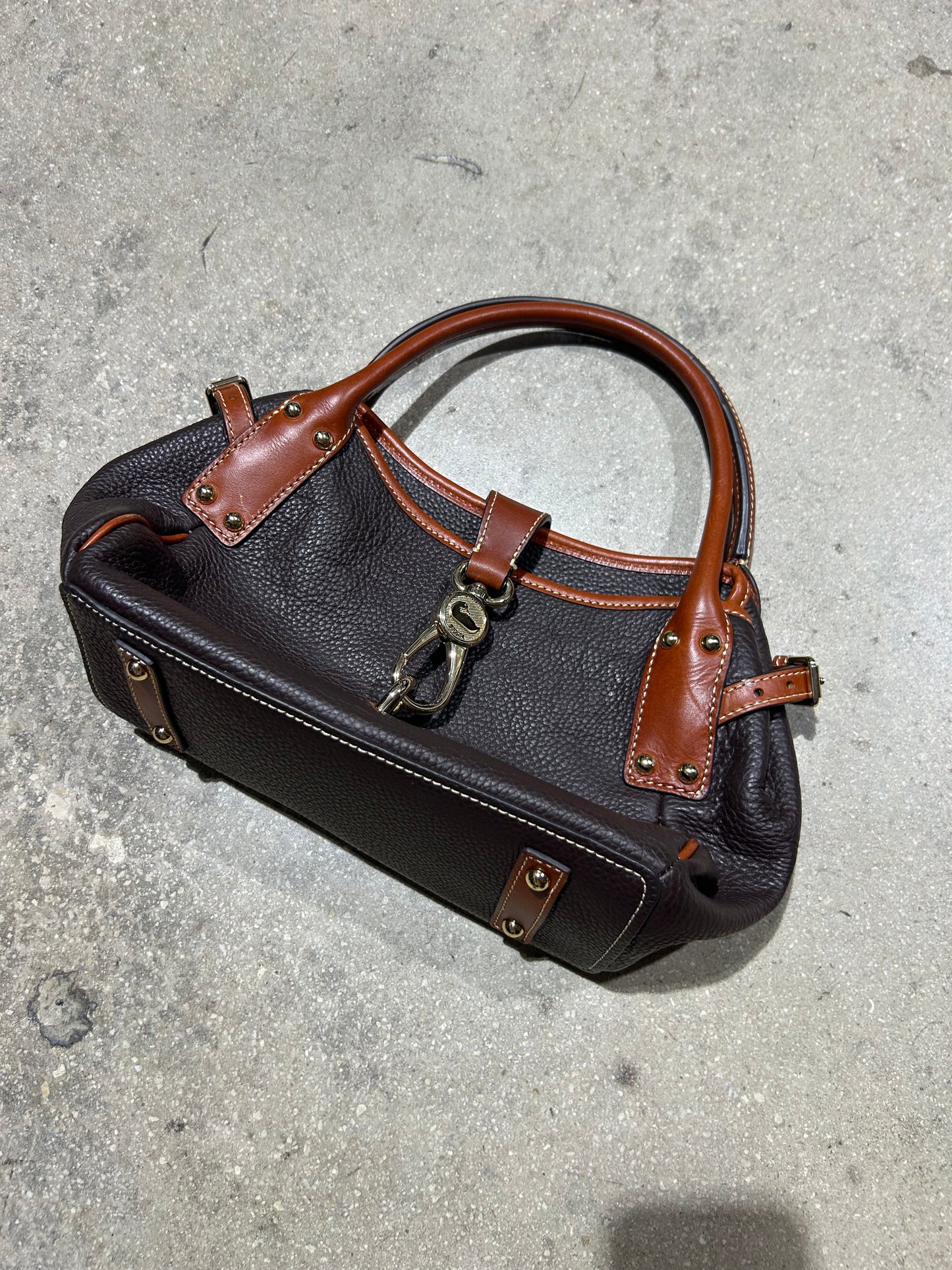 Dooney & Bourke Lock Sac Handbag - Pebble Grain Leather Brown