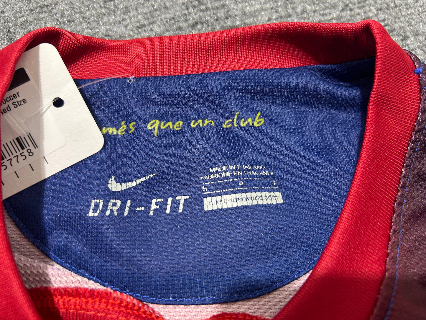 Barcalona Blank Soccer Jersey - Navy/Red Size Small