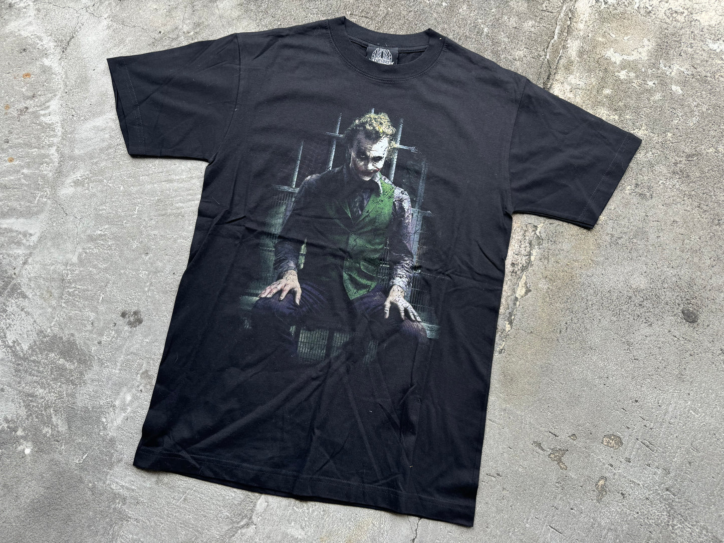 The Dark Knight Joker Jail Tee - Black Size Medium