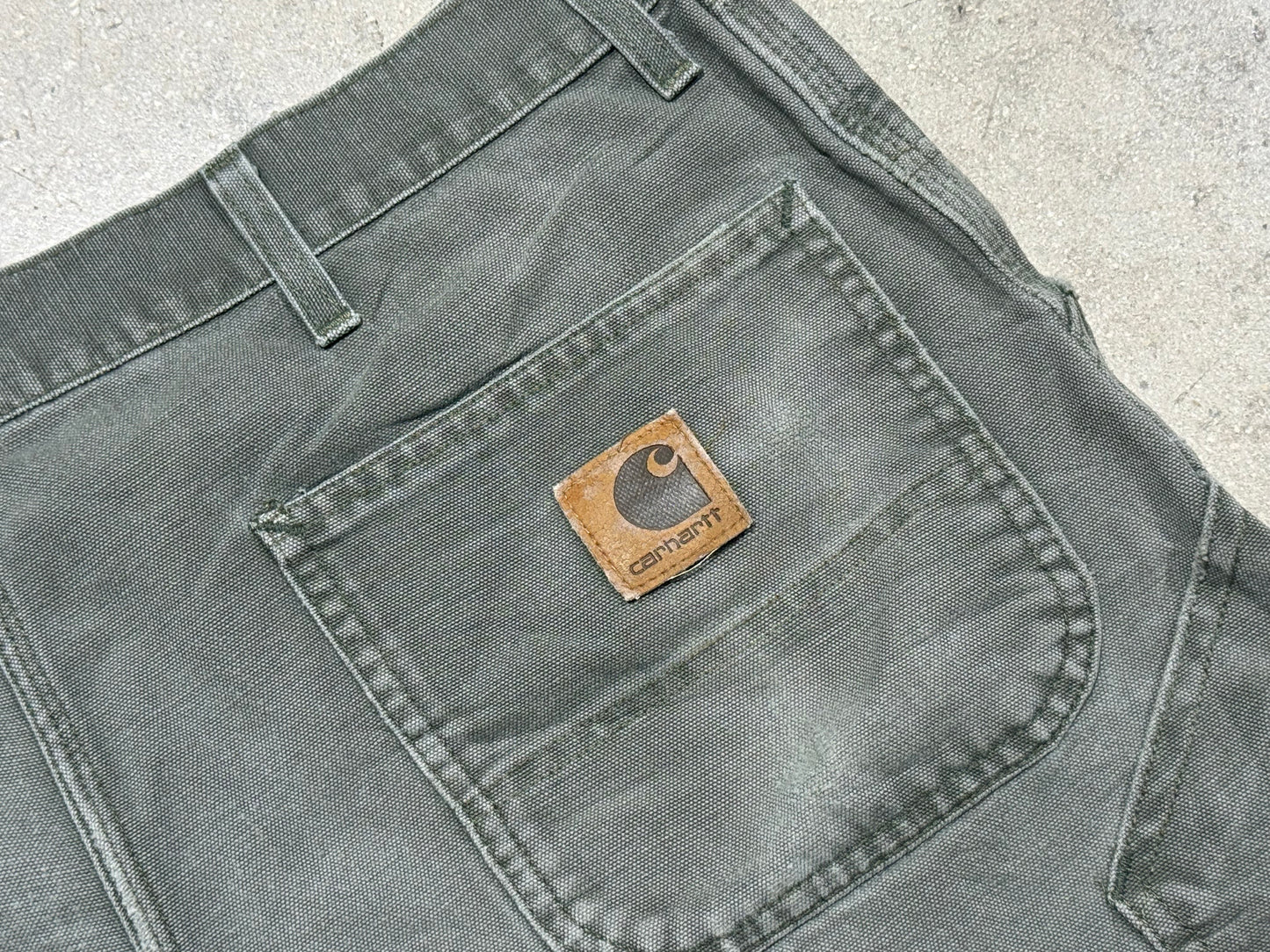 Carhartt Frayed Carpenter Shorts - Olive Size 40