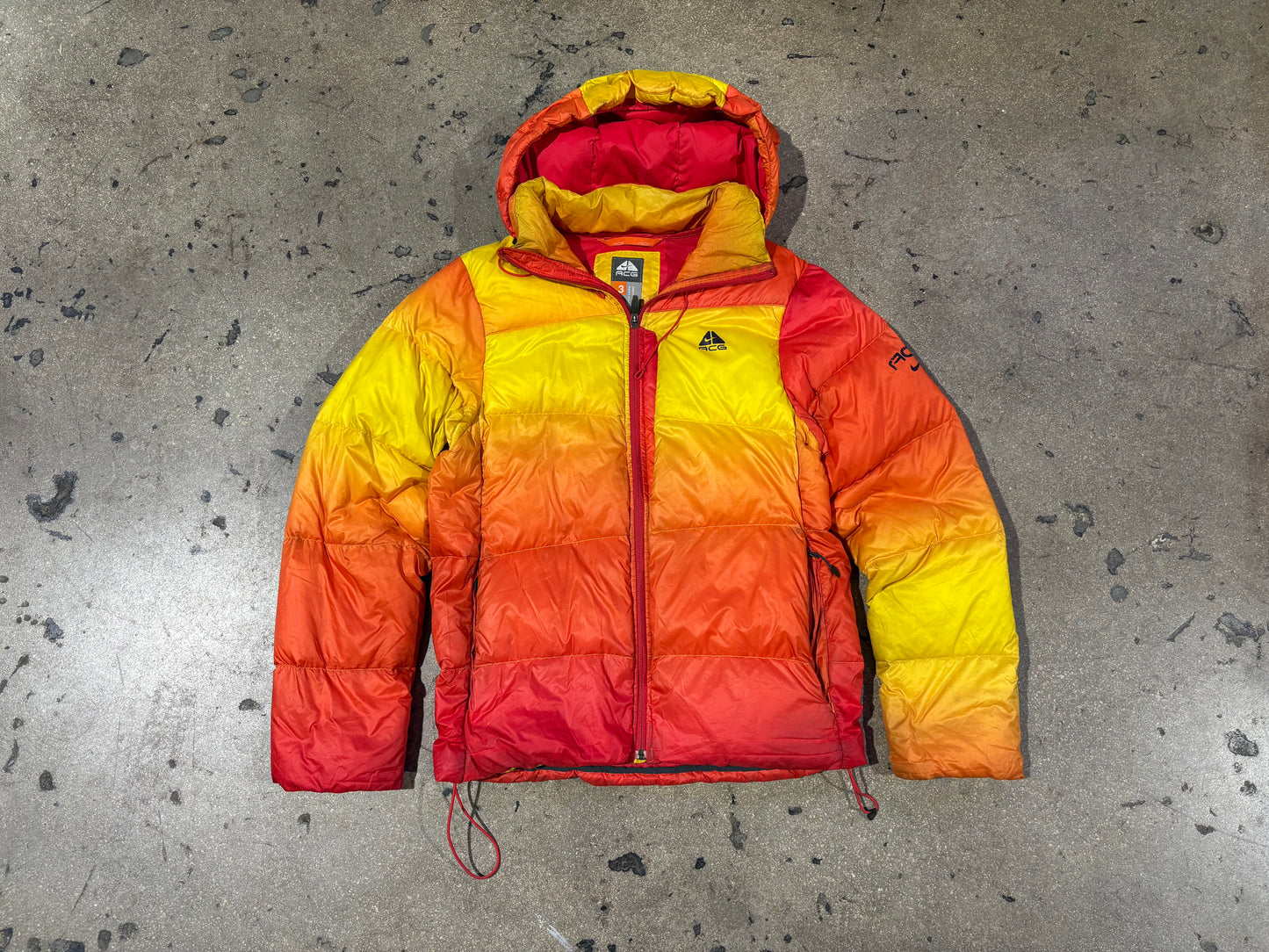 Nike ACG Puffer Jacket - Orange/Yellow Size Small