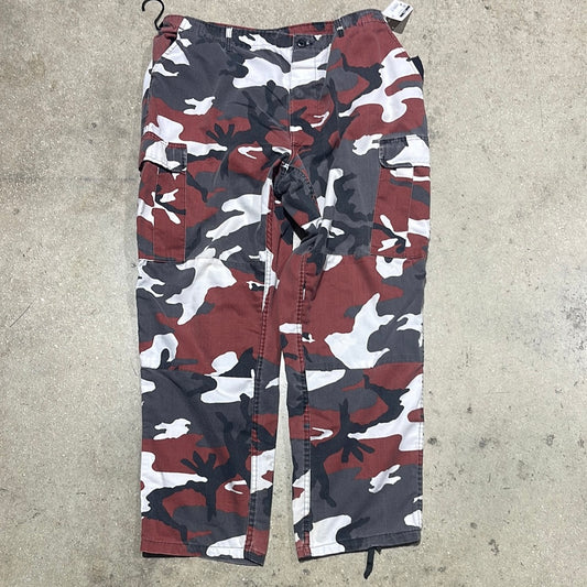 Urban Camo Cargo Pants - Red Size 40x34
