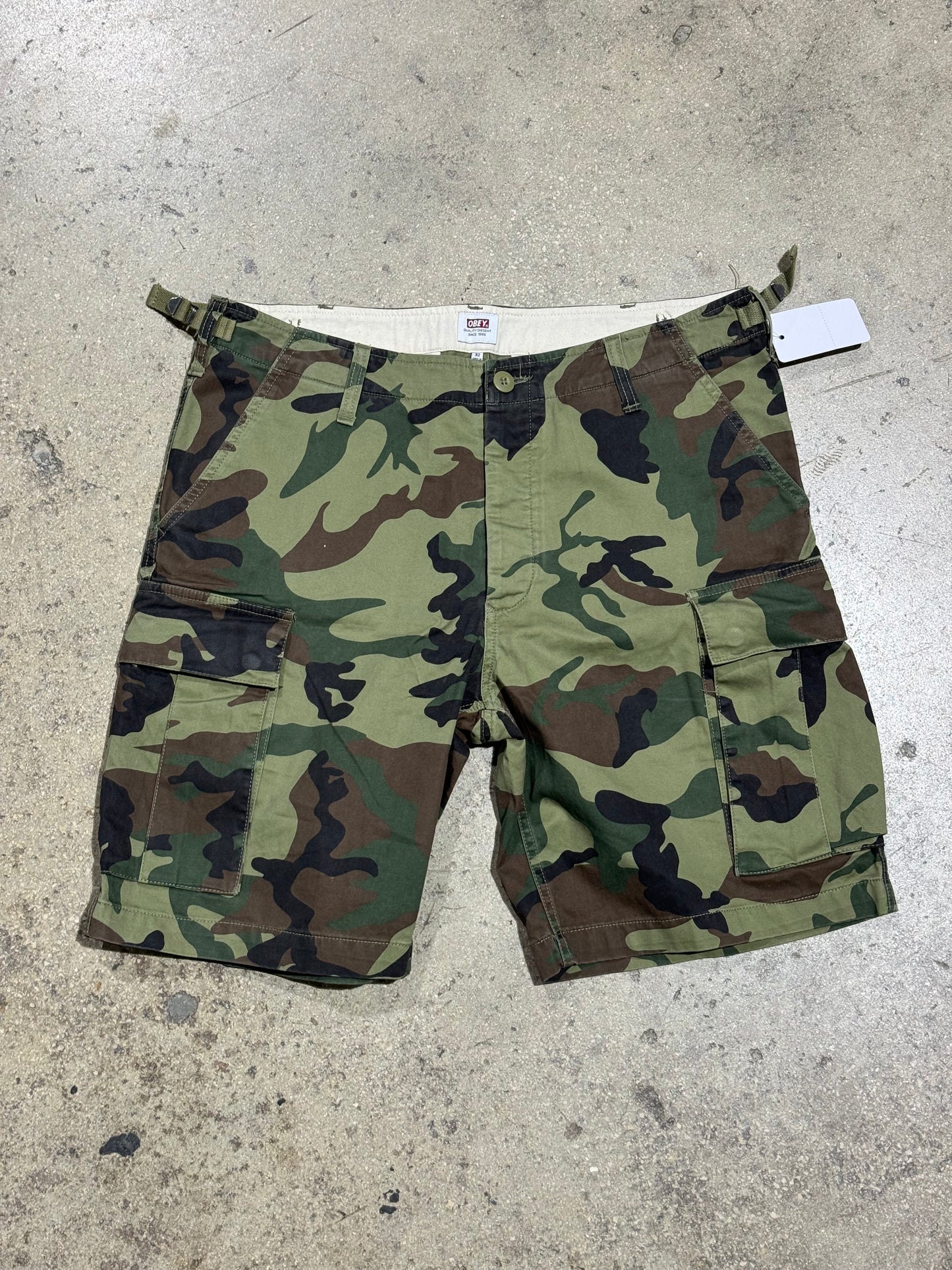 OBEY Army Cargo Shorts Size 32