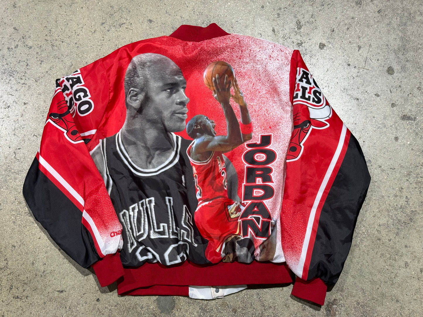 Chalk Line Michael Jordan Fanimation Satin Jacket Size Large