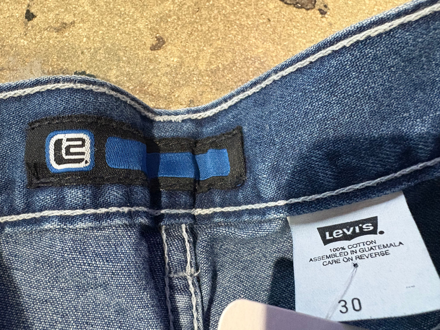 Levis L2 Carpenter Shorts - Blue Size 30