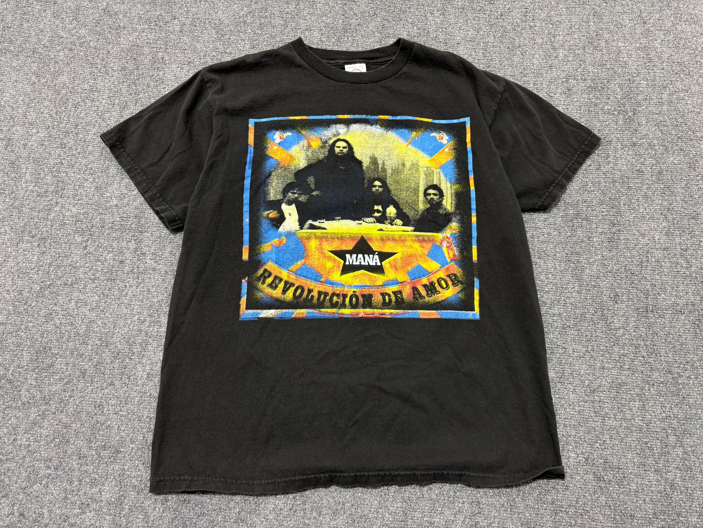 Mana Revolucion de Amor Tee - Black Size Large