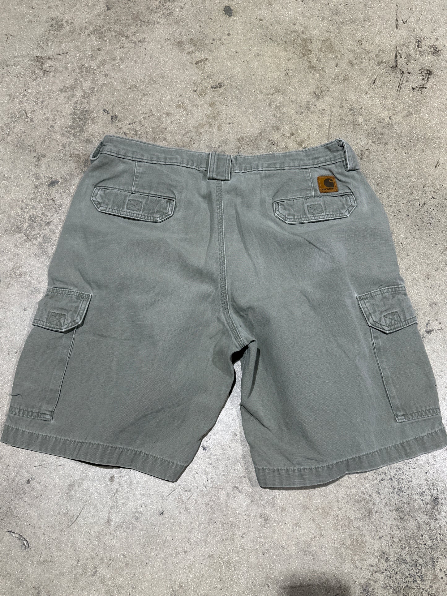 Carhartt Cargo Shorts - Light Olive Size 36