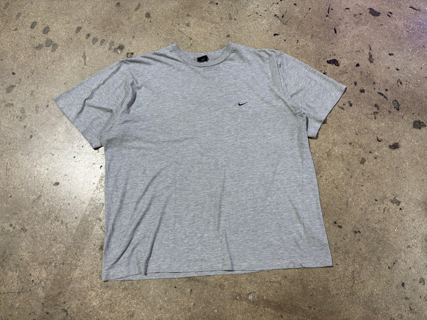 Nike Chest Swoosh Logo Tee - Grey Size XL