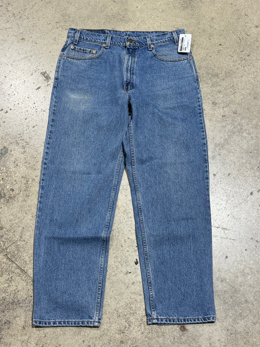 Levis 550 Relaxed Fit Denim - Light Wash Size 36x30