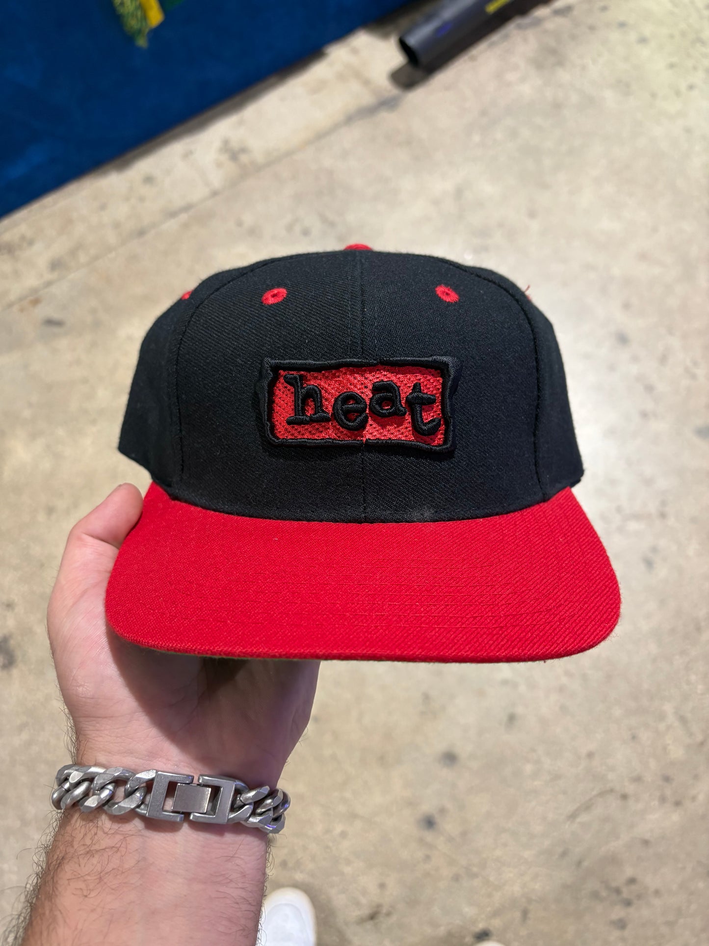 Miami Heat Box Logo Snapback - Black / Red