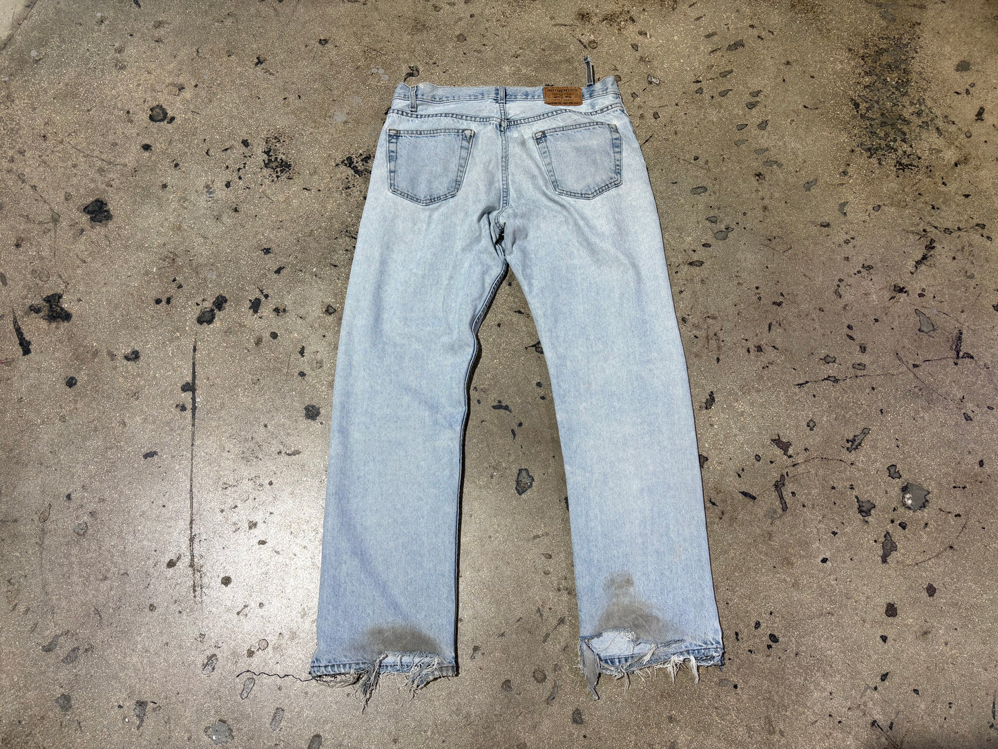 Levi's Distressed Signature Straight Leg Denim - Light Wash Size 36x32