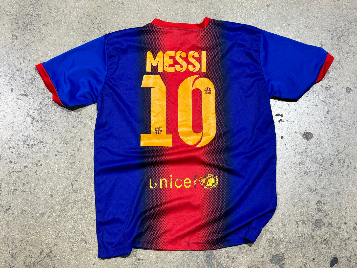 Bootleg Nike Barcelona Messi Jersey - Red/Blue/Yellow Size Medium